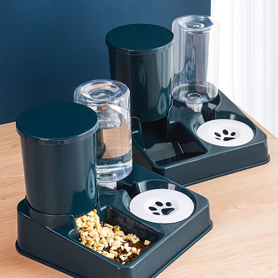 AquaGuard: Tilted 2-in-1 Mess-Free Cat Feeder